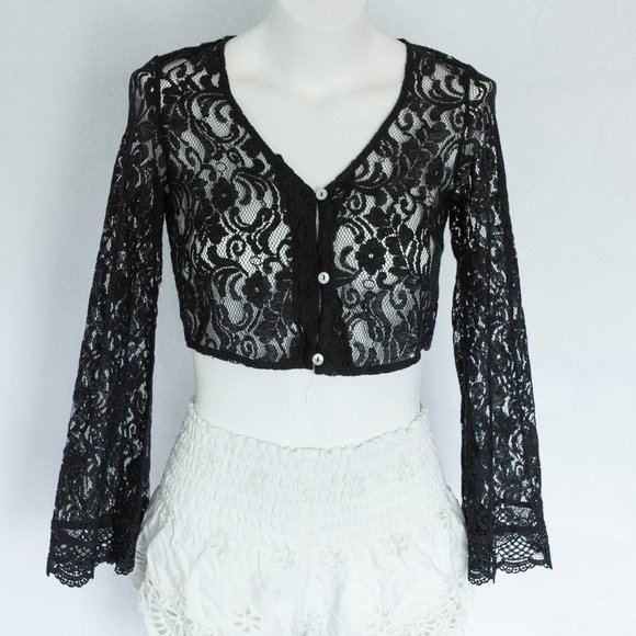Kendall & Kylie Crop Button Up Lace Bell Sleeve - Picture 7 of 8